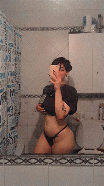 kiaritaxxx profile photo 2
