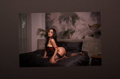 Queen Asian profile photo 2