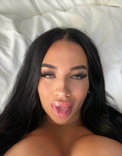 Yazmin Desire