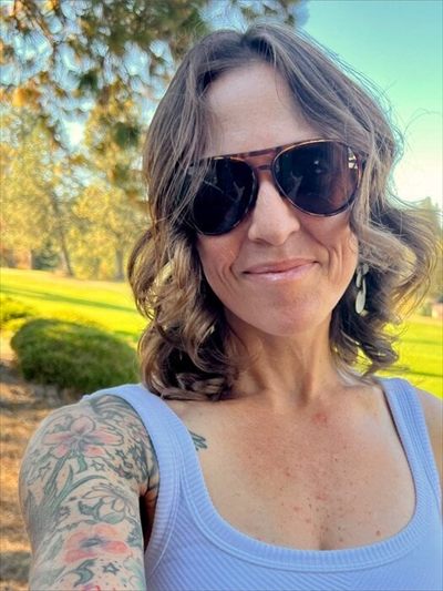Beth Stone profile photo 3