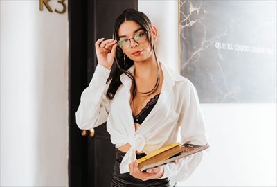 megan miles profile photo 2