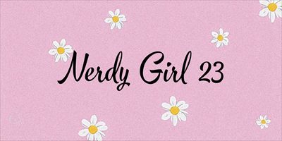 Nerdy Girl 🍑 profile photo 2