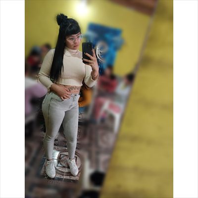 Abbi😋