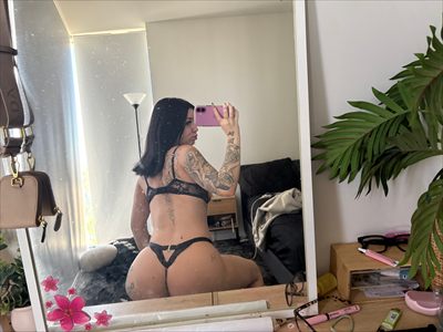 𝒮𝒸𝒶𝓇𝓁𝑒𝓉𝓉 𝒷𝒷𝓎 🍒❤️‍🩹 𝓊𝓃𝓁𝑜𝒸𝓀𝑒𝒹 profile photo 2
