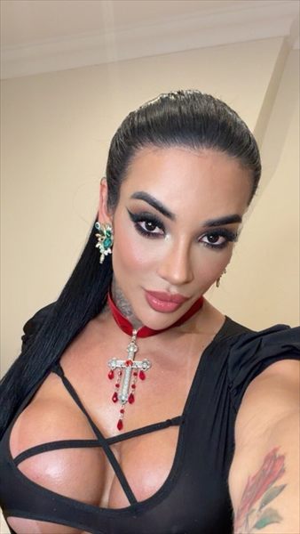 Caroline Martins profile photo 2