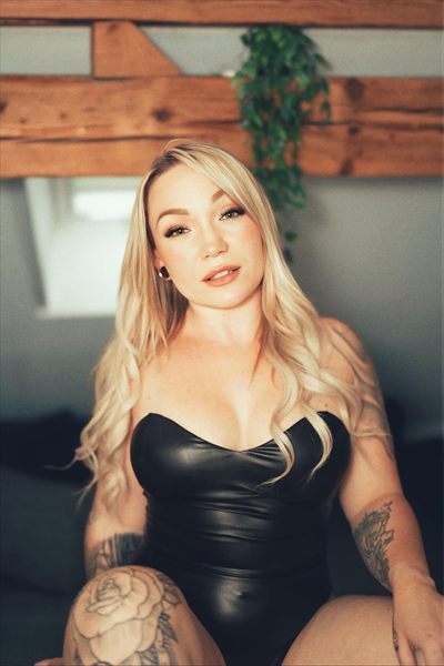 JuicyLou FREE PAGE