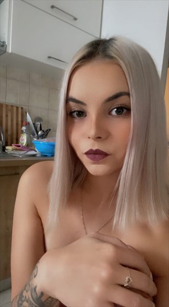 Mia Diamond Free