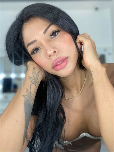 Akira Leen 🍑