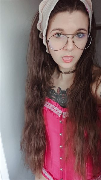Akimbo the Bimbo