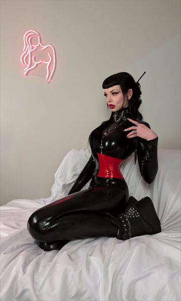 Lacey Graves 🪦🦇