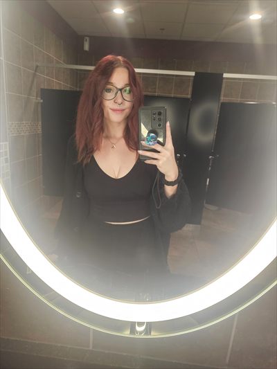 Depressed Temptress profile photo 2