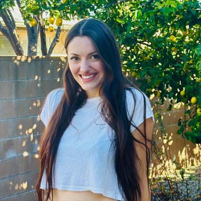 Iris Steele profile photo 3
