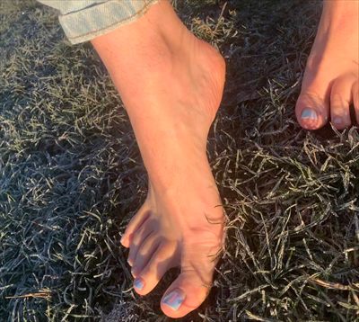 _feat__feet_