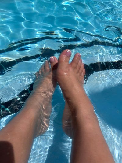 RedHeadedWithnicefeet