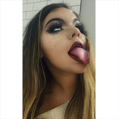 K A L E S  👅🍆