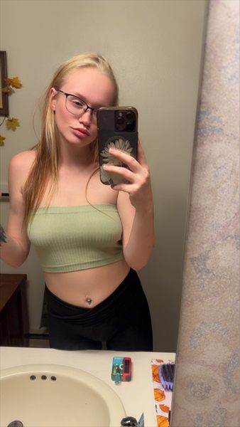 Vi