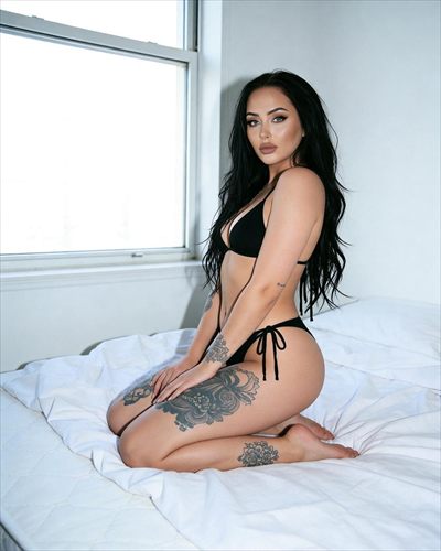 Deavan Clegg VIP 🖤