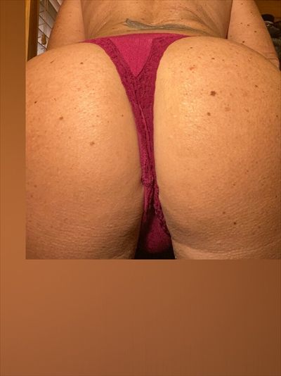 HotMom profile photo 2
