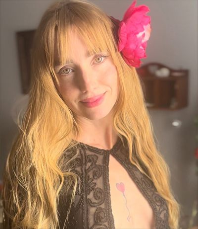 Mia Daydreams