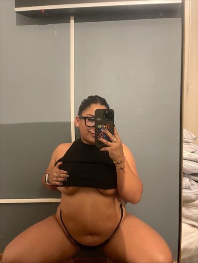 𝙎𝙊𝙁𝙄 𝙃𝙊𝙏💦💦