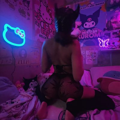 CinnamonBunsDollHouse420