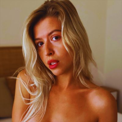 🍑 Mia.June