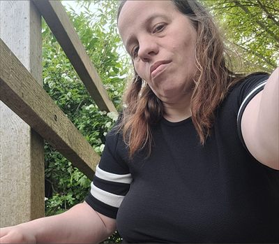 Vikki Gardner profile photo 2