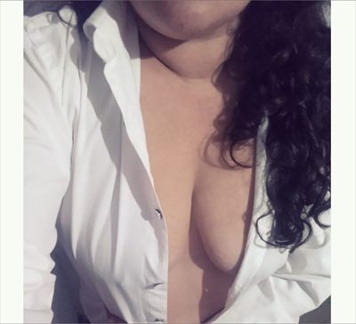 𝐂𝐀𝐑𝐎𝐋𝐈𝐍𝐀 👄 Sexy Latin Girl 🔥