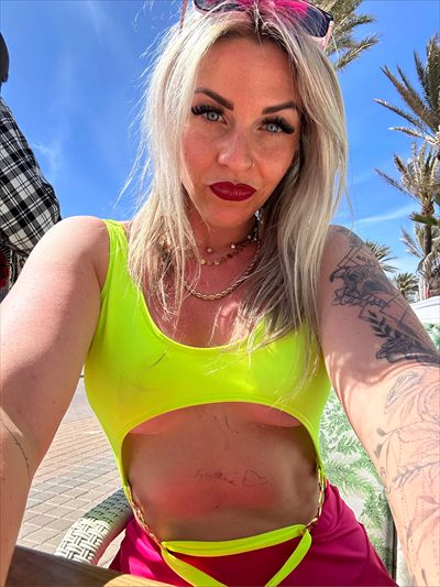 SabrinaMina