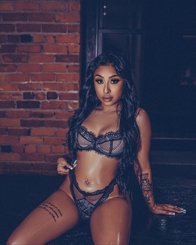 VALENTINA SANTOS🥵💋💦