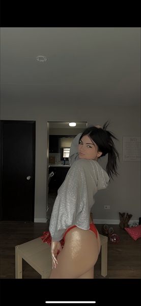 Emma Rose 🌹