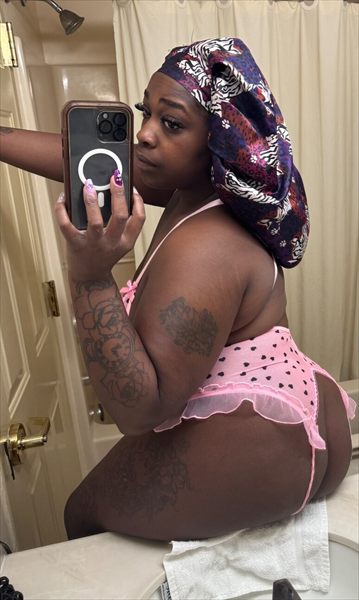 Thick Chocolate Goddess profile photo 2