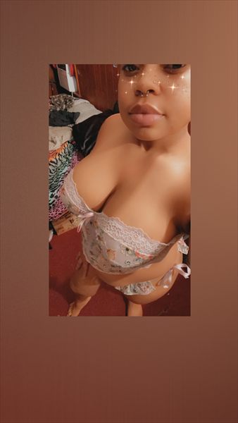 BigTittsMommyT profile photo 2