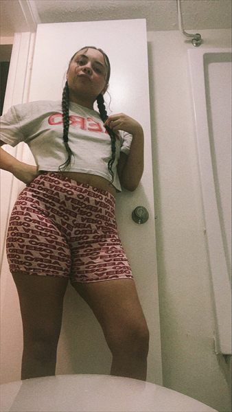 Megan profile photo 2
