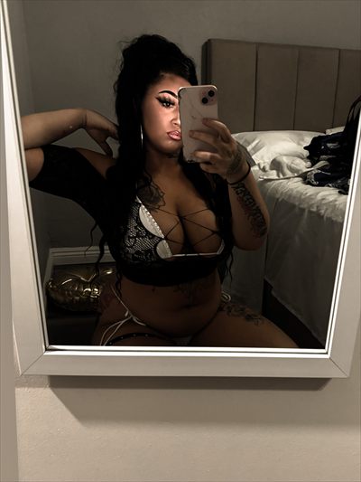 yliii👄💦🖤 profile photo 2