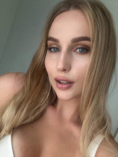 Julia 💋💗