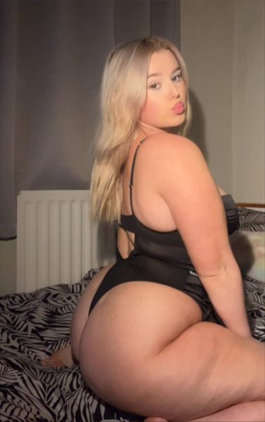 Tinyblonde
