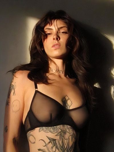Genna James