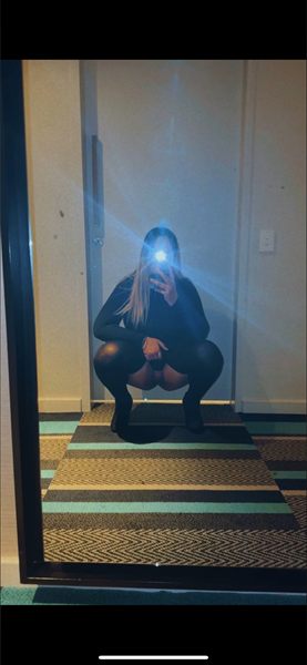 Hot_Wife profile photo 2