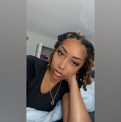 Dee Teal profile photo 2