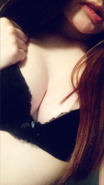 Emma69 profile photo 2
