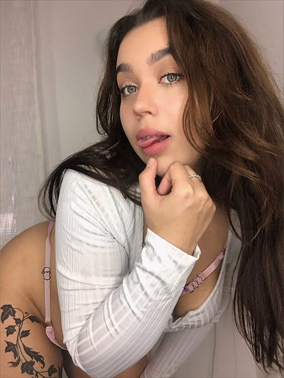 Alice Curvy