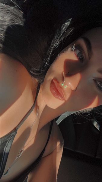 Bella💚🖤