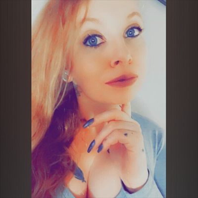 LadyR3dbush