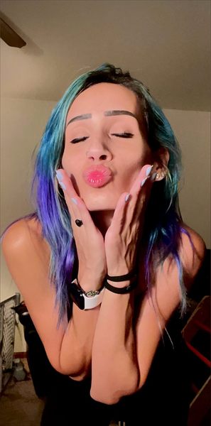 Dani 🩵 profile photo 3