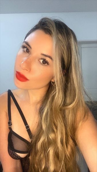 Adriana Moon