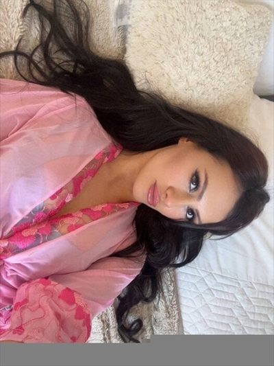 Amianna 🤍 profile photo 3