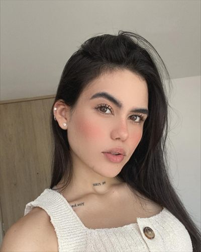 Lily Cruz