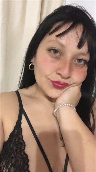 𝒞𝒶𝓃𝒹𝑒 𝒮𝑒𝓍𝓉𝒾𝓃𝑔 🔥
