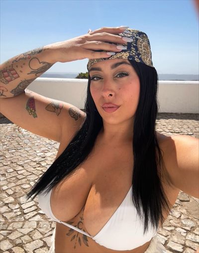 Curvy Alexia 💕